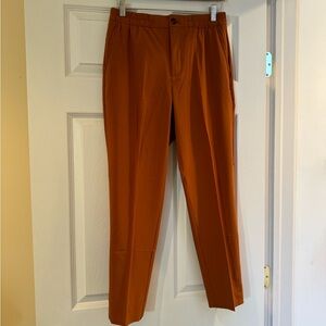 Banana Replublic airstretch. Gold / mustard color